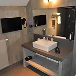 Saint Daniel Otel Péruwelz