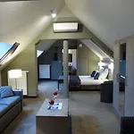 Saint Daniel Hotel 3*
