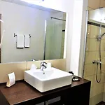 Saint Daniel Hotel Péruwelz