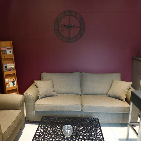 Saint Daniel فندق Péruwelz