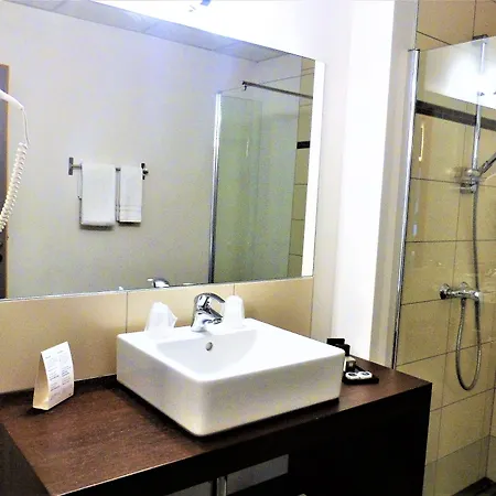 Saint Daniel Hotel Péruwelz