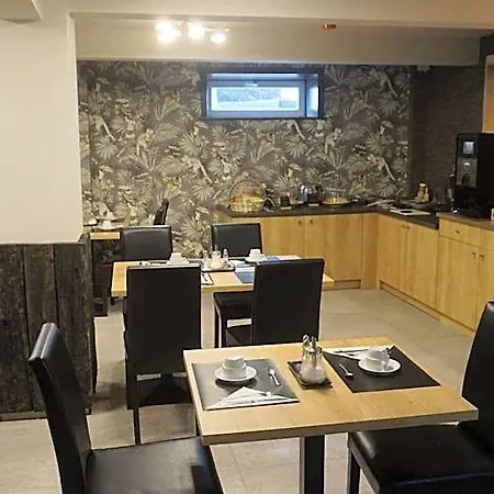酒店 圣丹尼尔酒店 Péruwelz