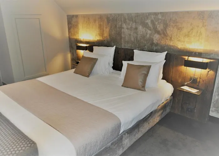 Saint Daniel Hotel 3*